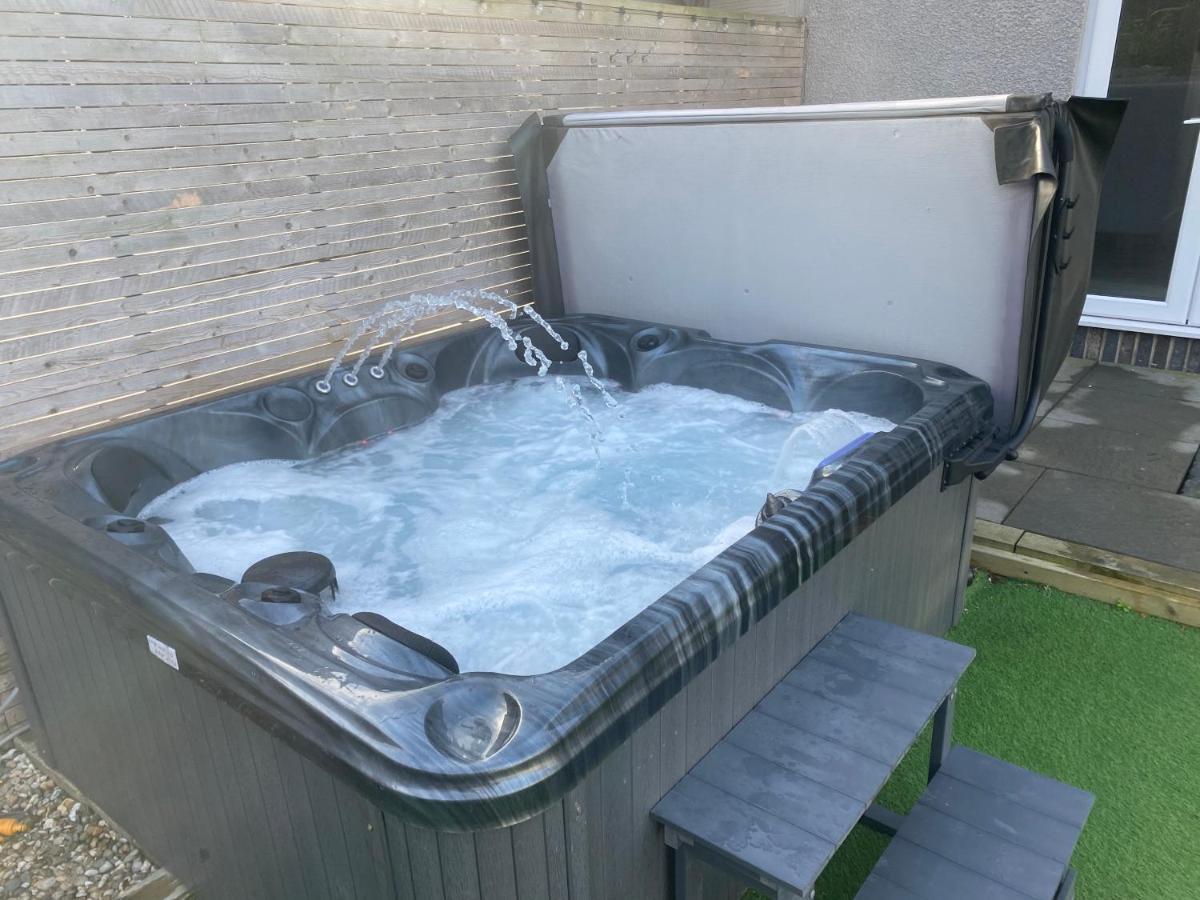 No40Barmouth-Modern,Spacious&Hot Tub Buitenkant foto