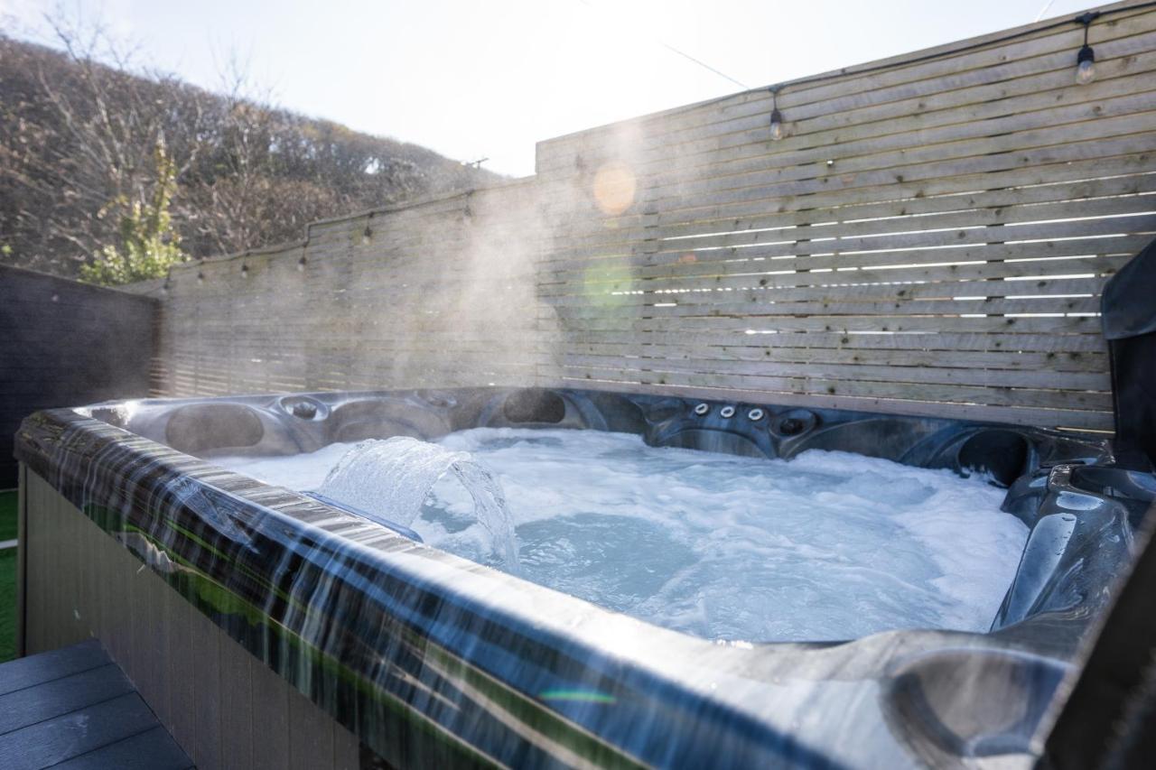 No40Barmouth-Modern,Spacious&Hot Tub Buitenkant foto